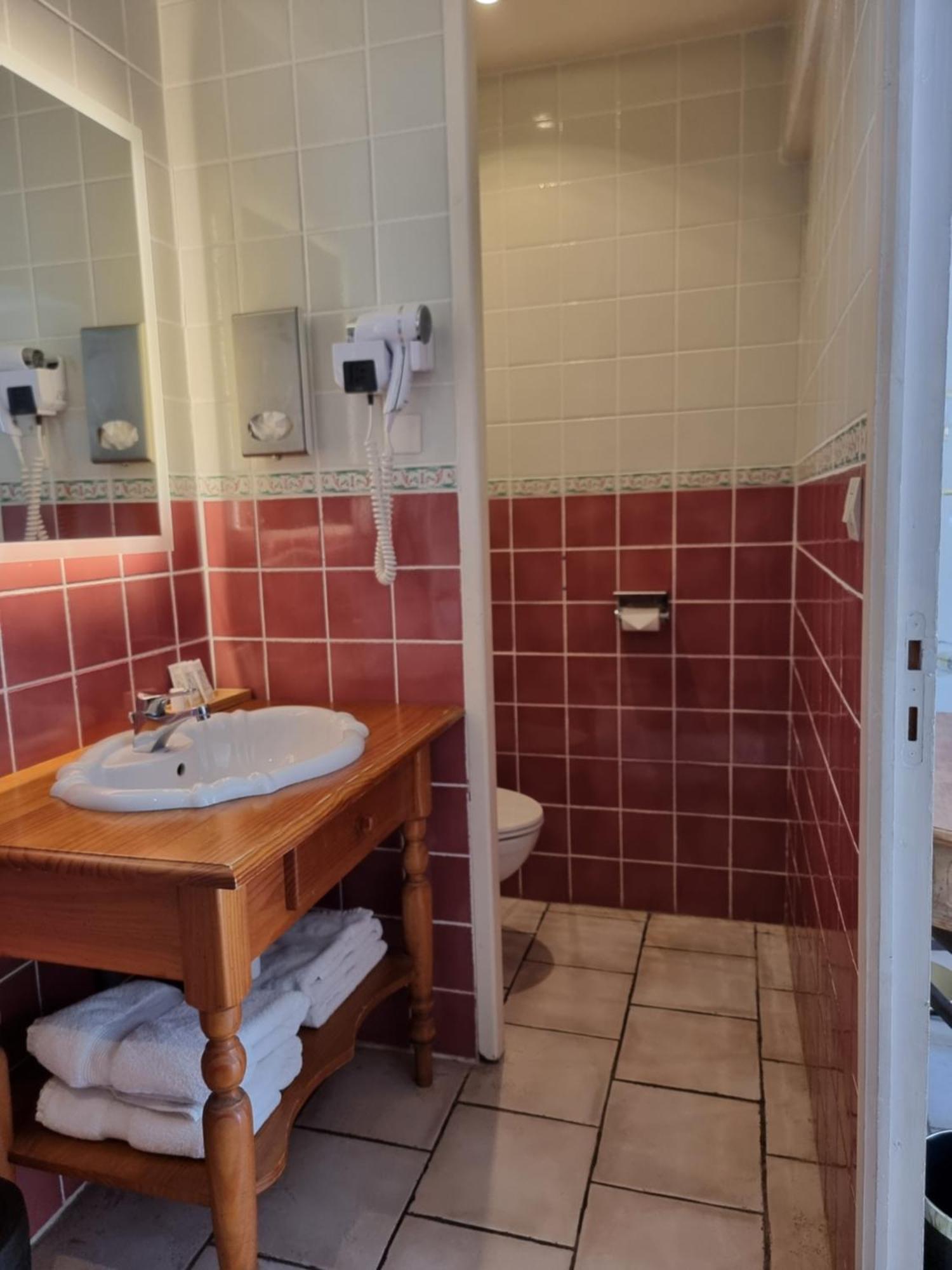 Le Relais Des Dalles - Hotel & Restaurant Sassetot-le-Mauconduit Eksteriør billede